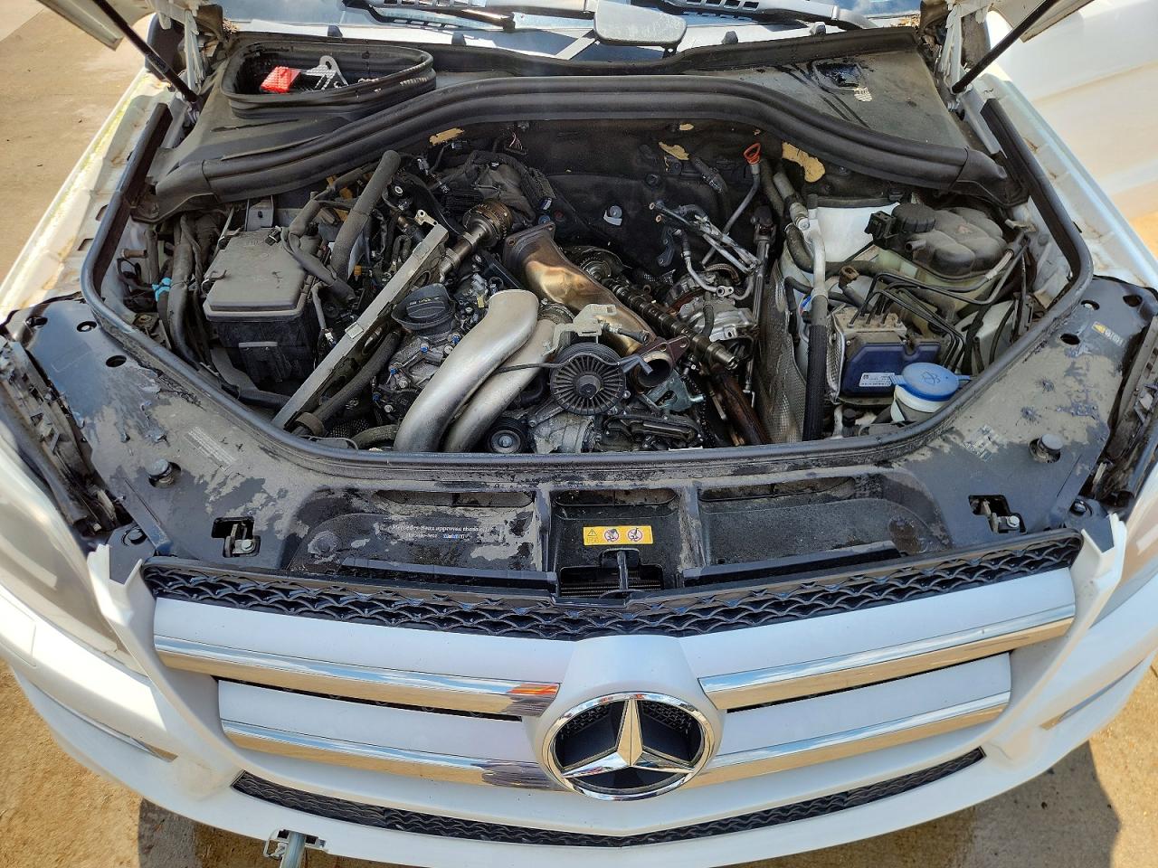 2014 Mercedes-benz Gl 450 4matic White vin: 4JGDF7CE2EA421702