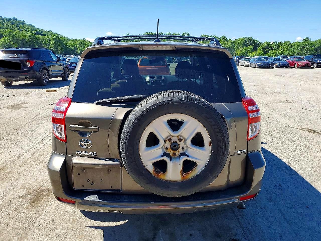 2011 Toyota Rav4 Base Brown vin: 2T3BF4DV9BW086993