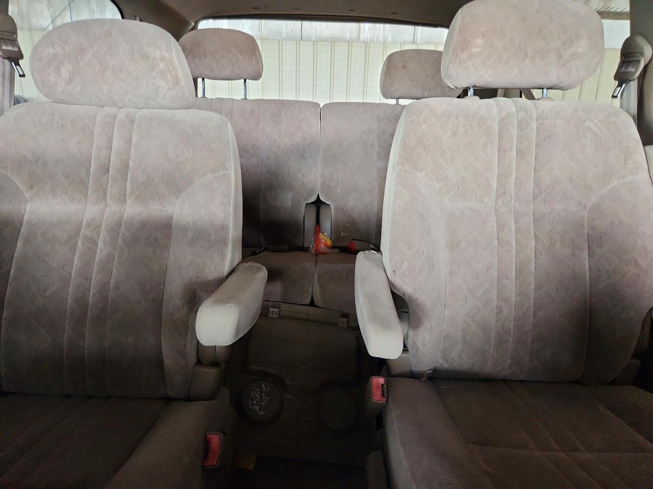 2000 Toyota Sienna Le Tan vin: 4T3ZF13C5YU268342
