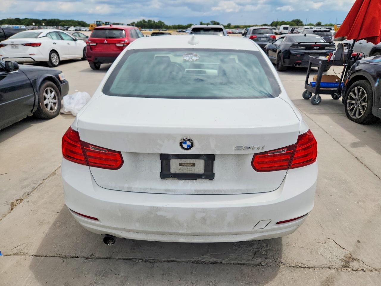 2015 Bmw 320 I White vin: WBA3B1C56FK135840