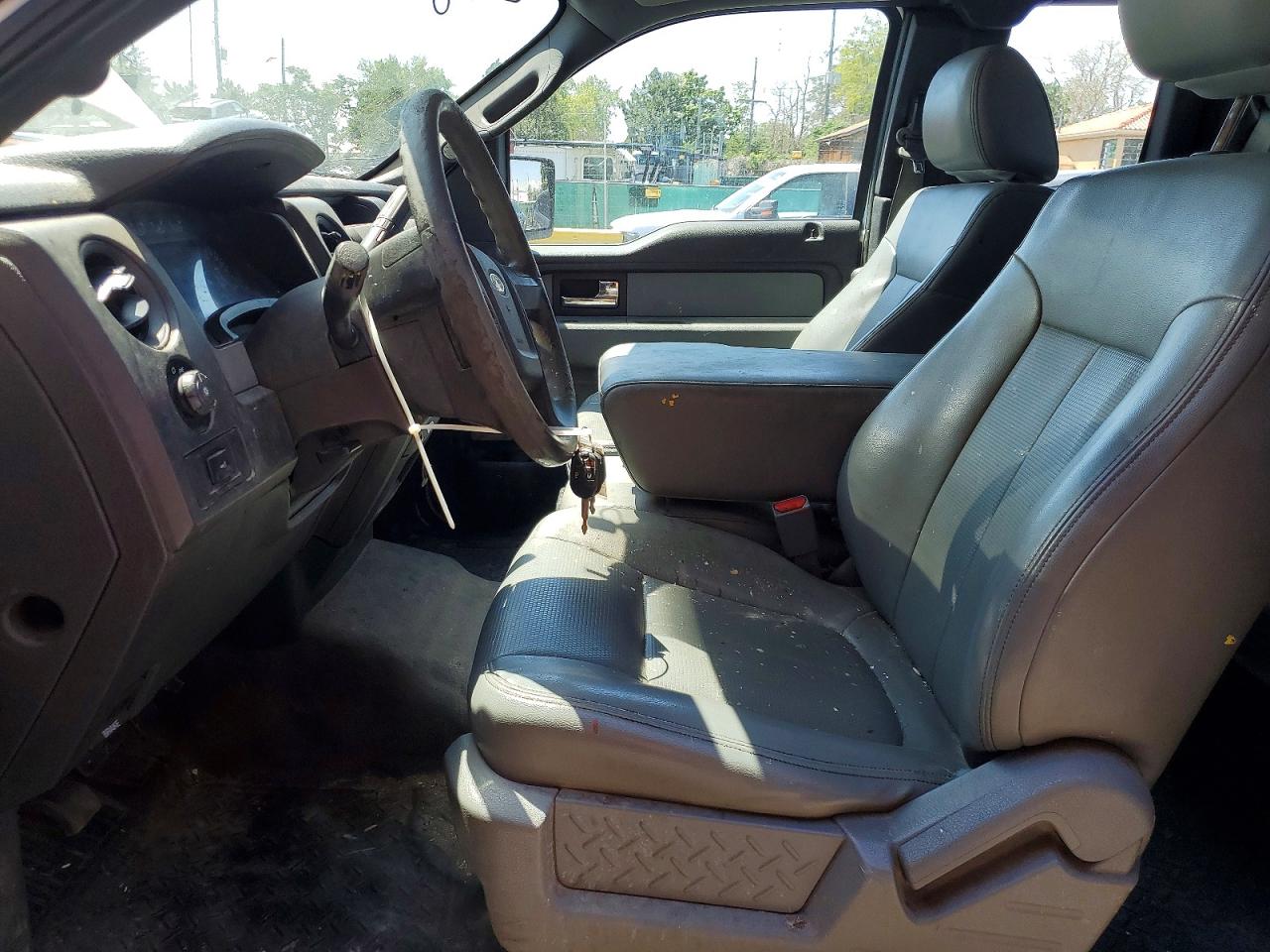 2014 Ford F150 Super Cab White vin: 1FTFX1ET6EKG24475