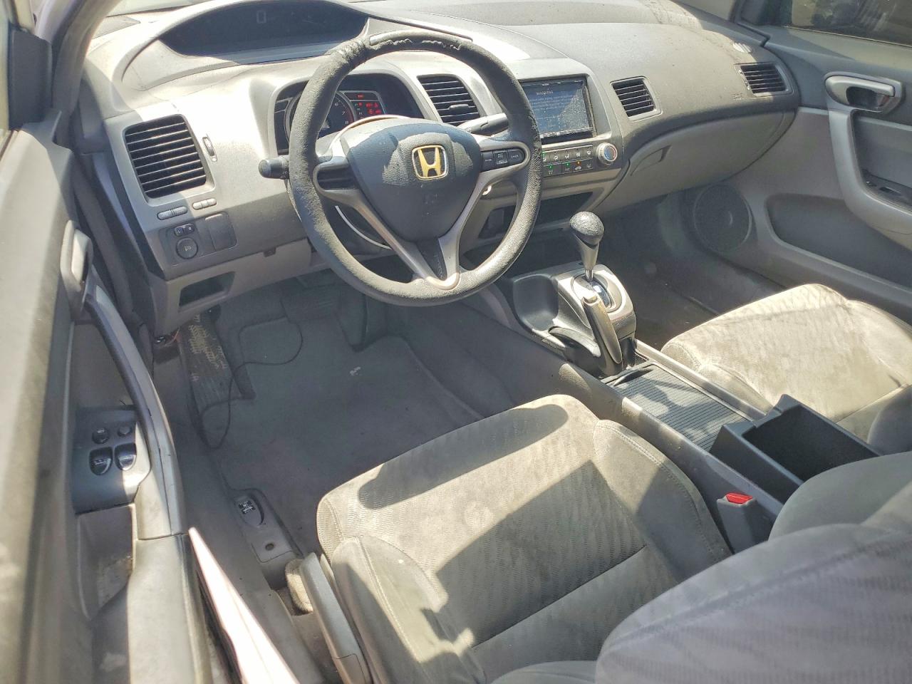 2009 Honda Civic Lx White vin: 2HGFG12649H537896