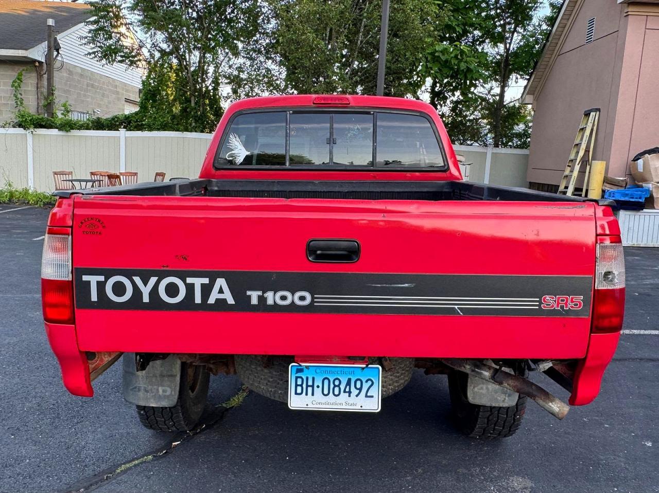 1998 Toyota T100 Sr5 Red vin: JT4UN24D5W0054589