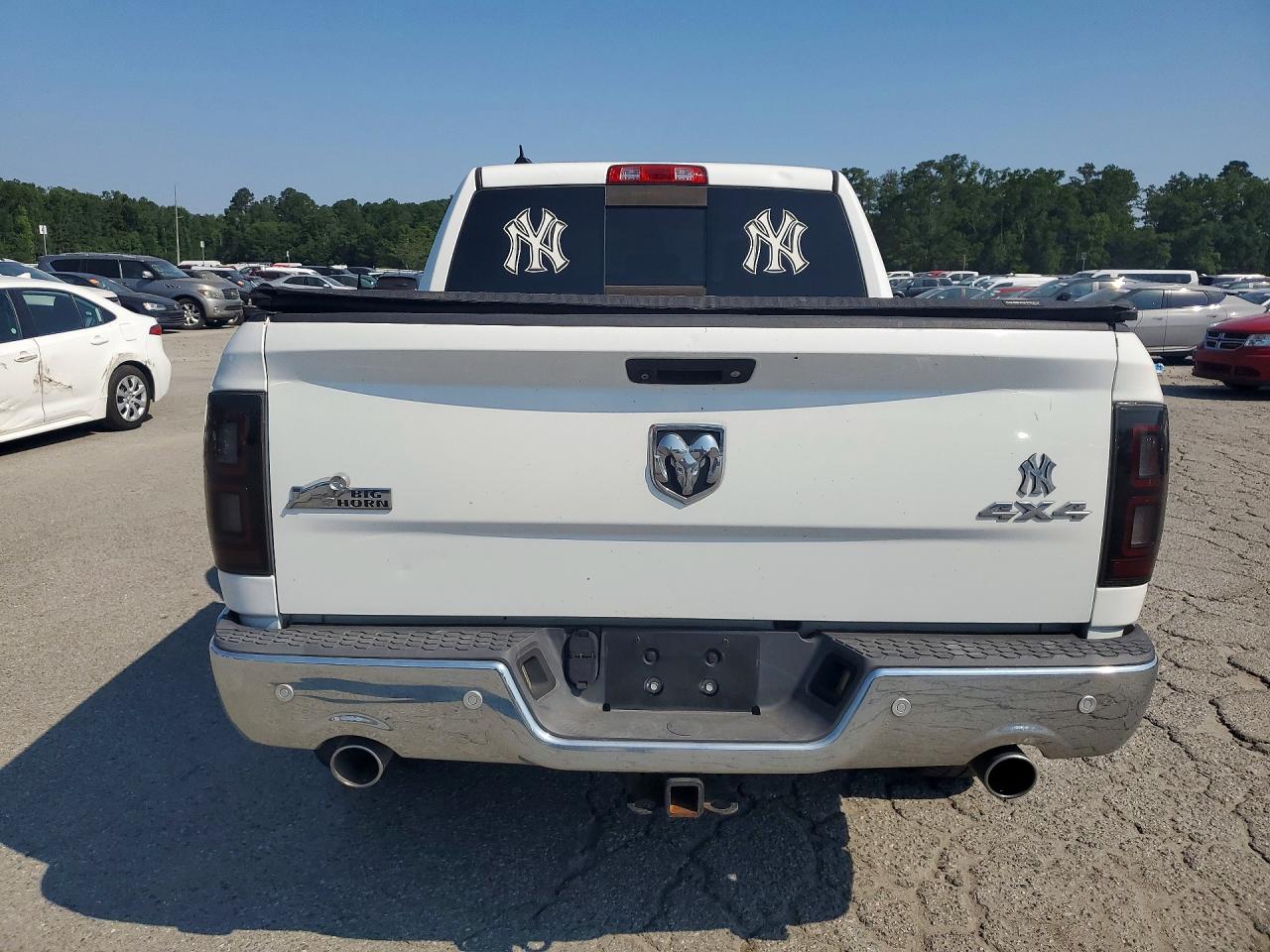 2015 Ram 1500 Slt White vin: 1C6RR7LM7FS728441