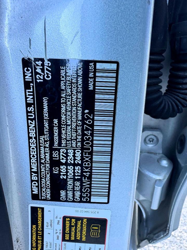 2015 Mercedes-benz C 300 4matic Серебряный vin: 55SWF4KBXFU034762