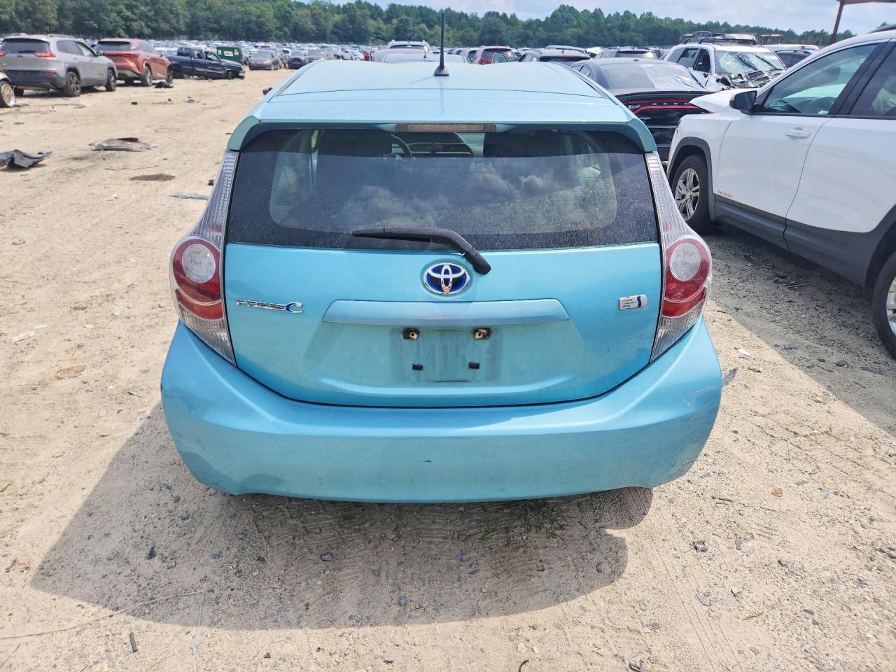 2014 Toyota Prius C Two Turquoise vin: JTDKDTB38E1067128