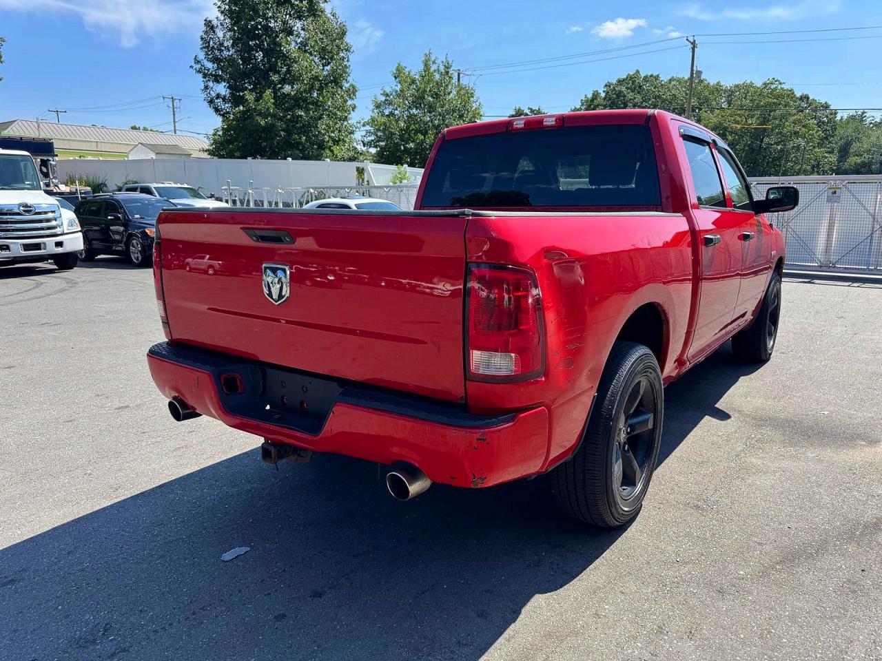 2013 Ram 1500 St Red vin: 1C6RR7KT2DS668607