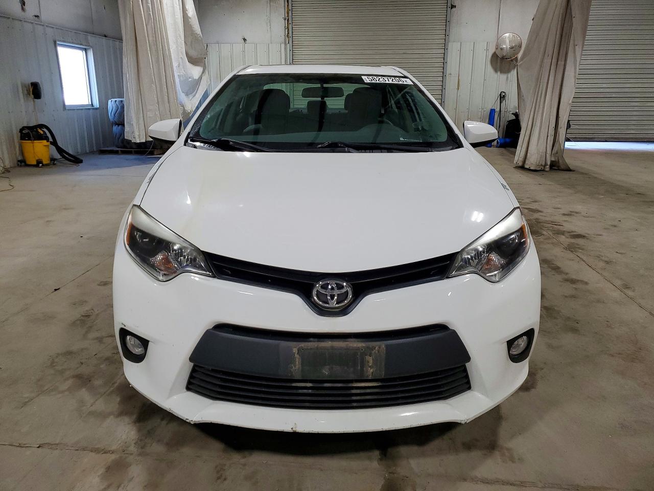 2014 Toyota Corolla Le Premium White vin: 5YFBURHE3EP133379