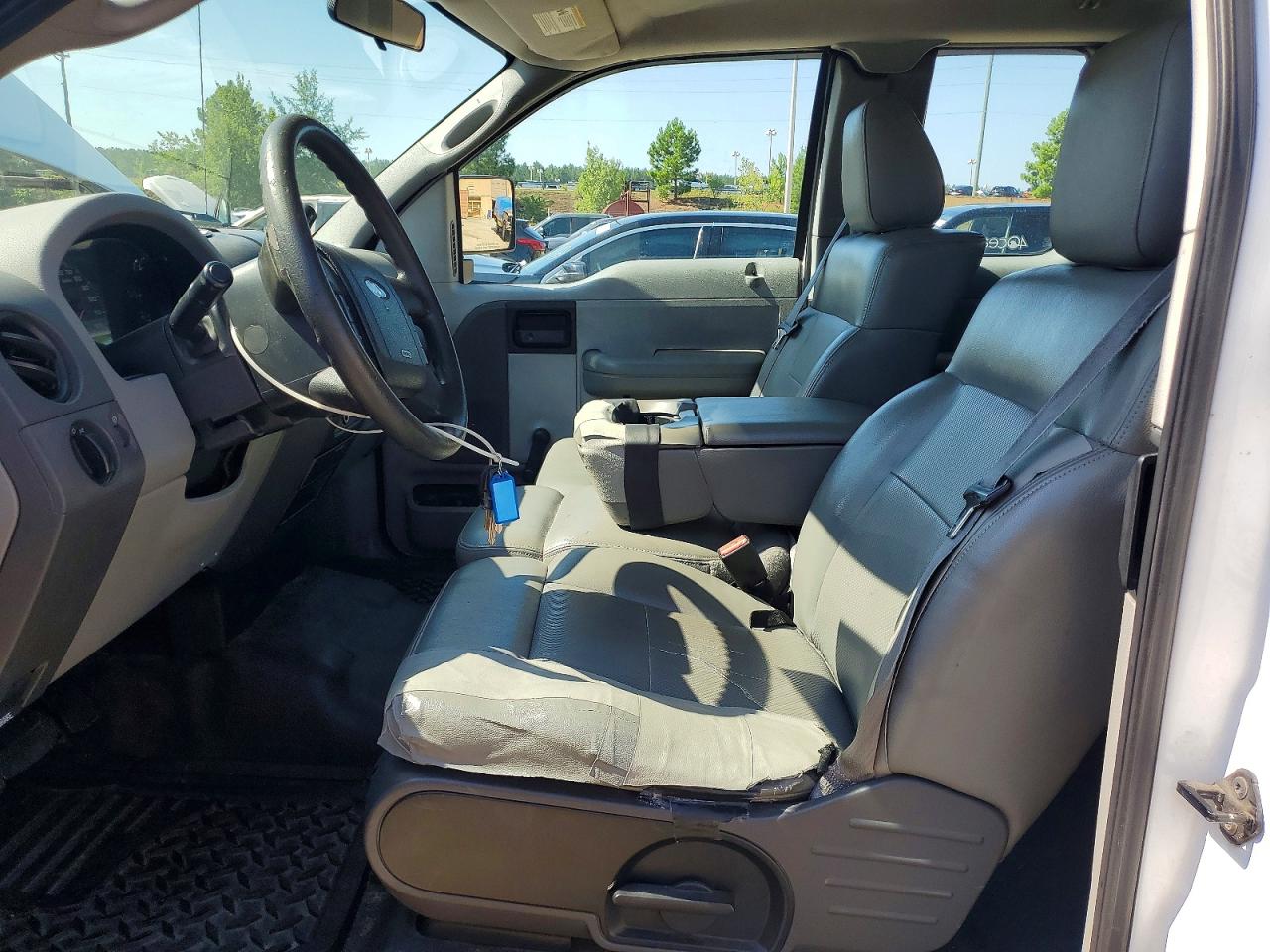 2004 Ford F150 White vin: 1FTRX12W14NA10118