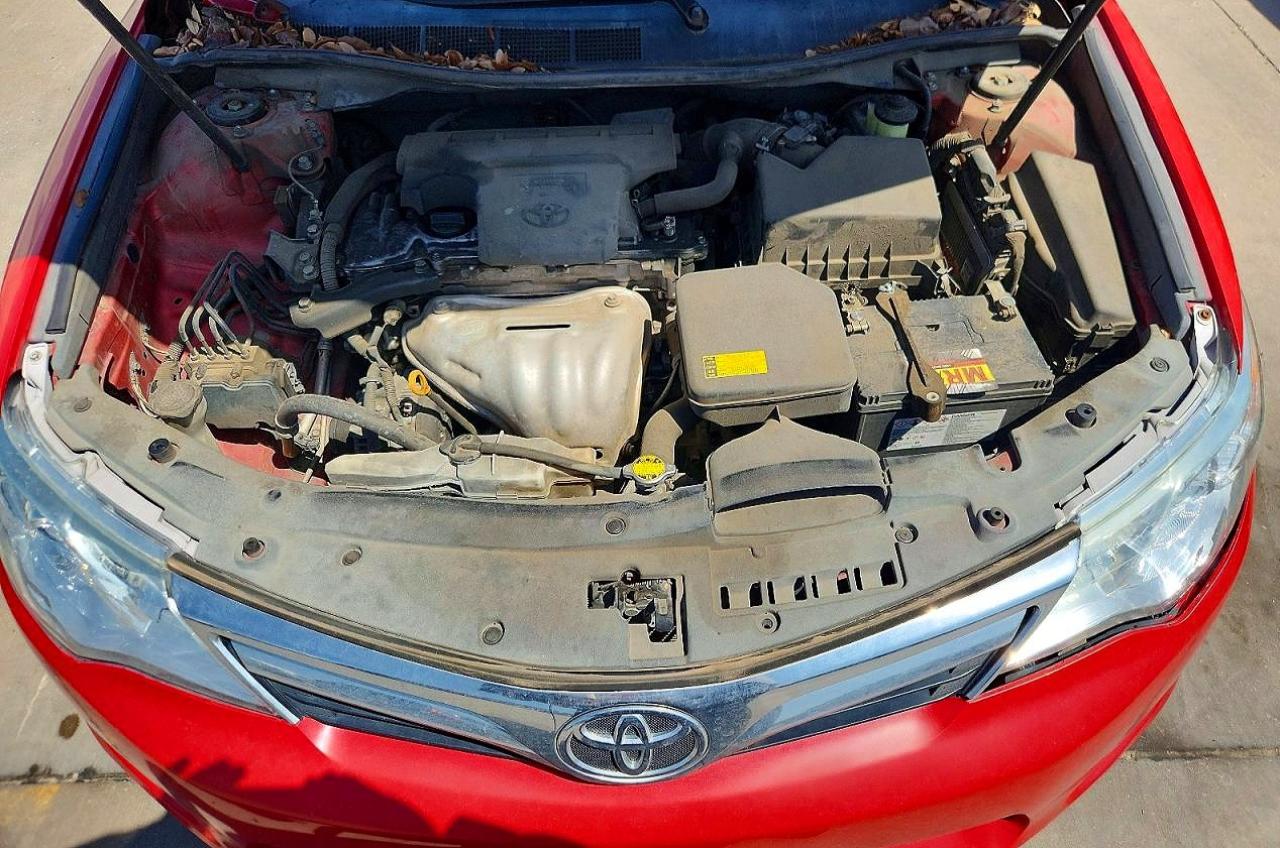2012 Toyota Camry Le Red vin: 4T4BF1FK6CR171002