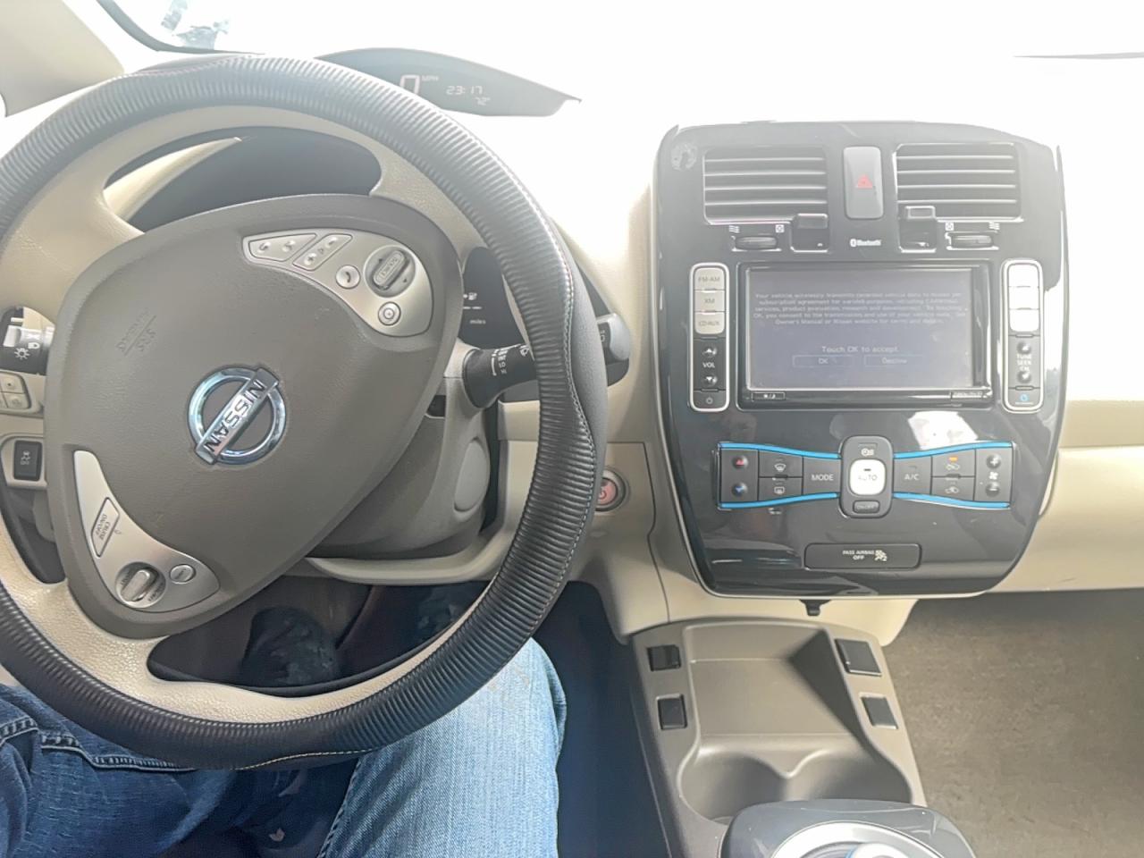 2011 Nissan Leaf Sv Black vin: JN1AZ0CP1BT005036