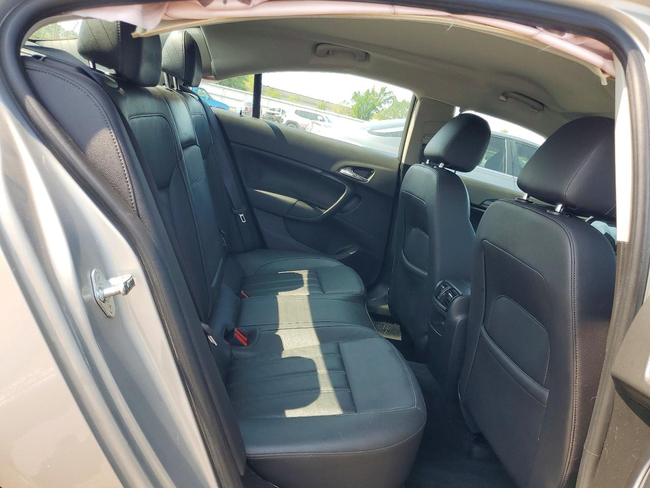 2011 Buick Regal Cxl Серебряный vin: W04GN5EC9B1124422