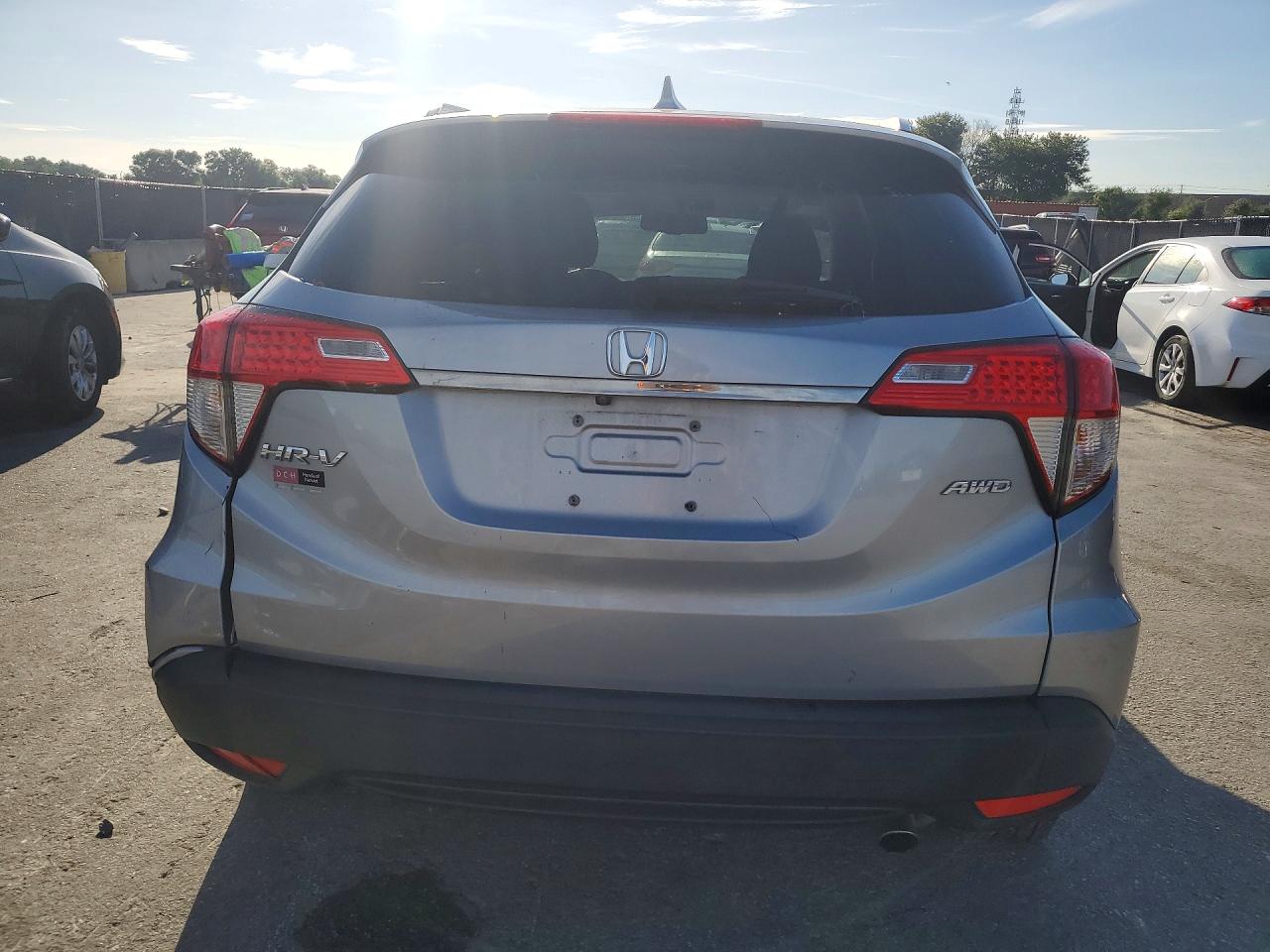 2021 Honda Hr-v Exl Silver vin: 3CZRU6H7XMM716577