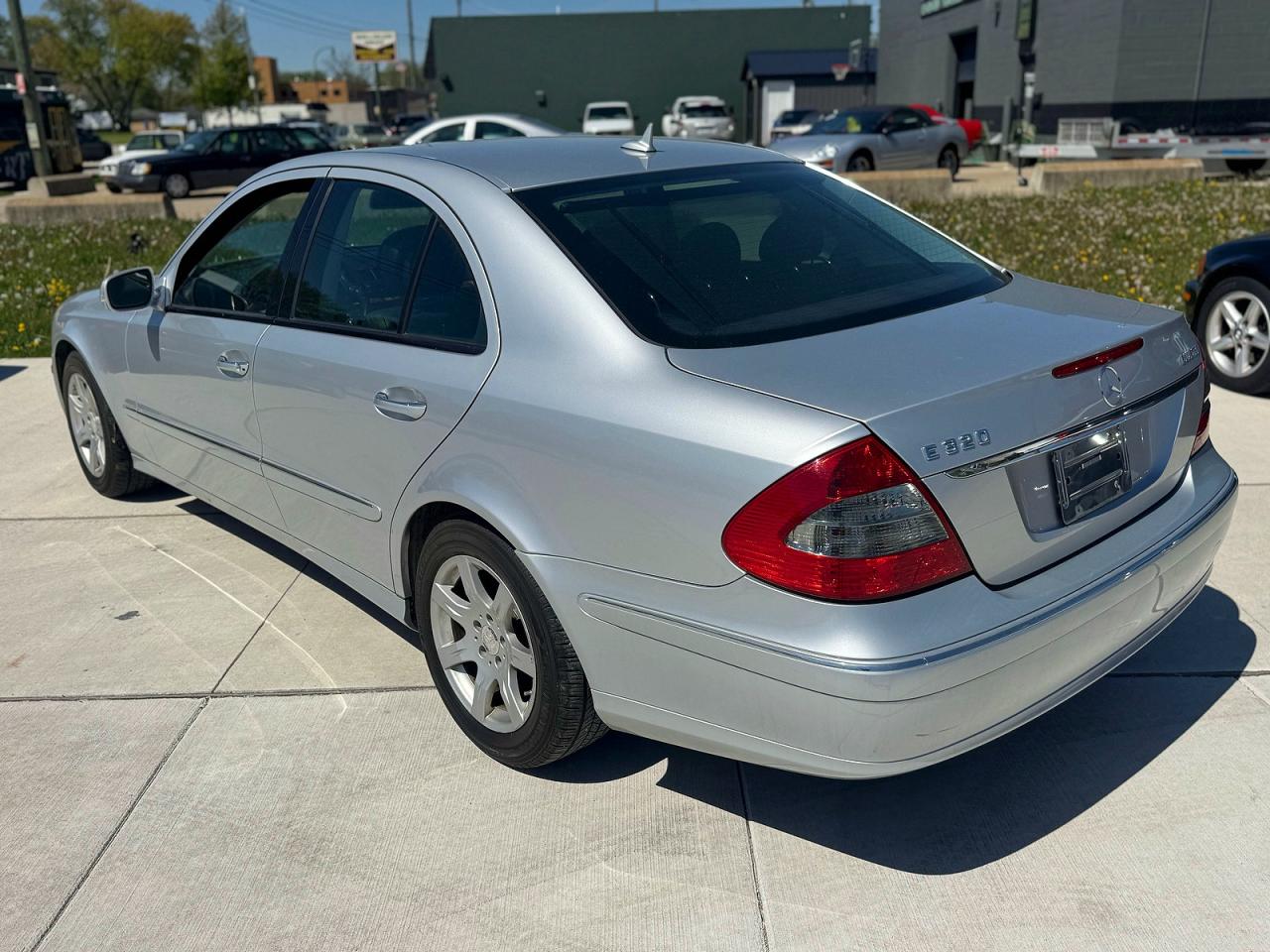2008 Mercedes-benz E 320 Cdi Silver vin: WDBUF22X08B194985