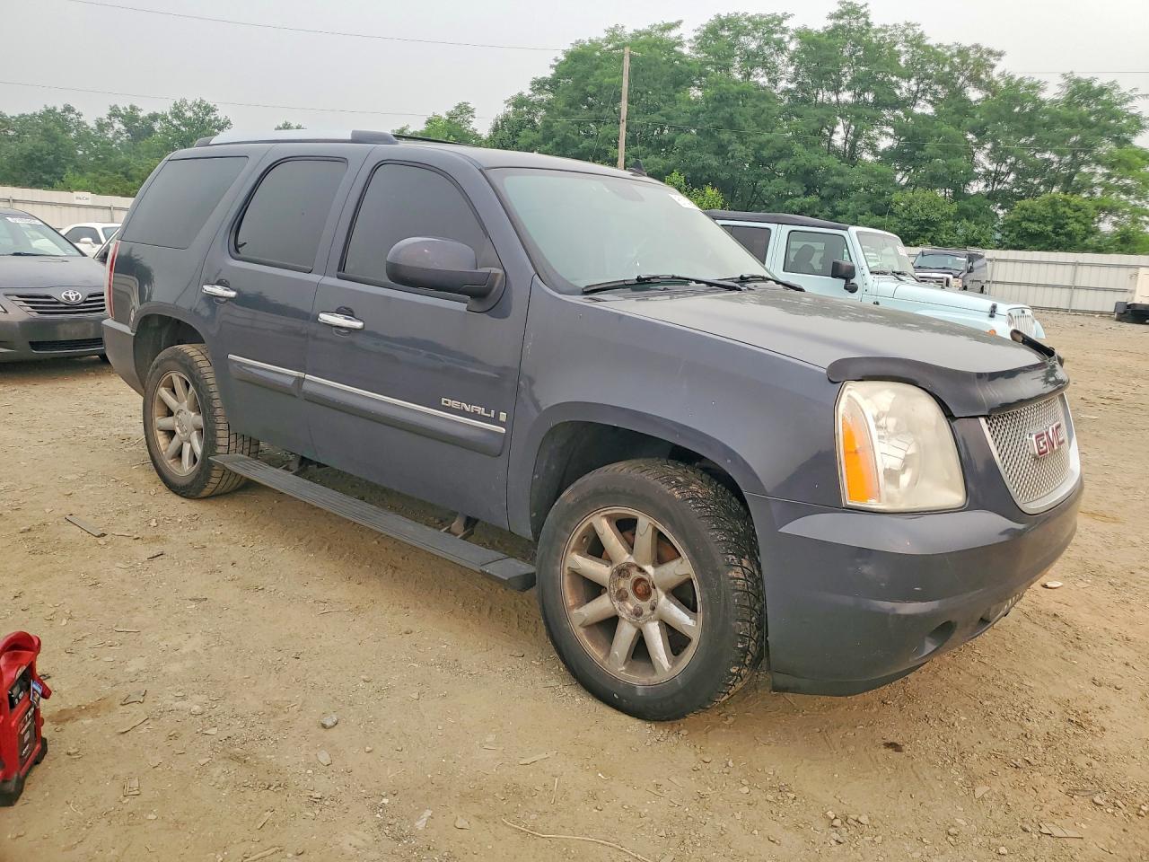 2008 Gmc Yukon Denali Gray vin: 1GKFK63858J138006