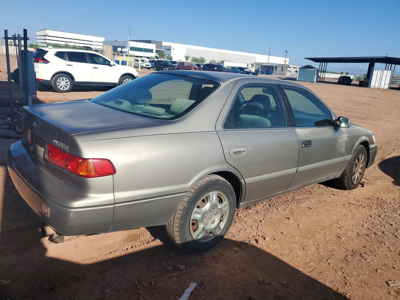 2000 Toyota Camry Le Silver vin: 4T1BG22K4YU694576