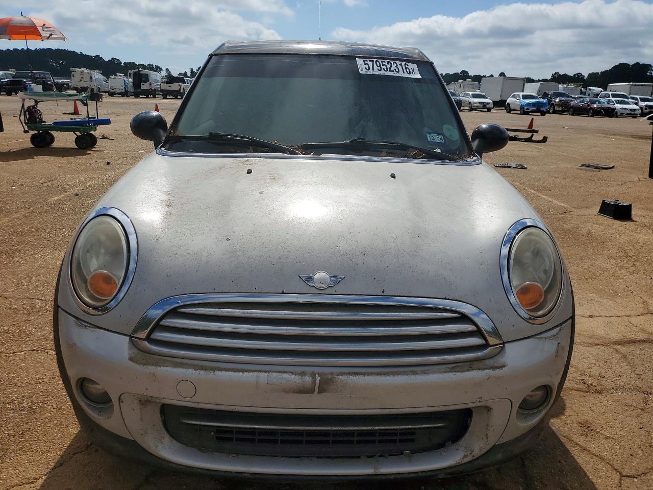 2014 Mini Cooper Clubman Silver vin: WMWZF3C51ET492913