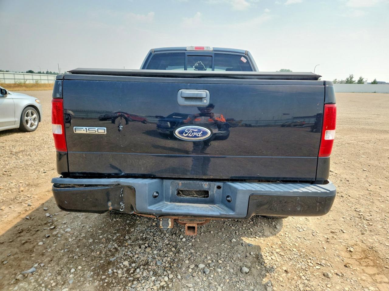 2004 Ford F150 Black vin: 1FTPX145X4KD95448