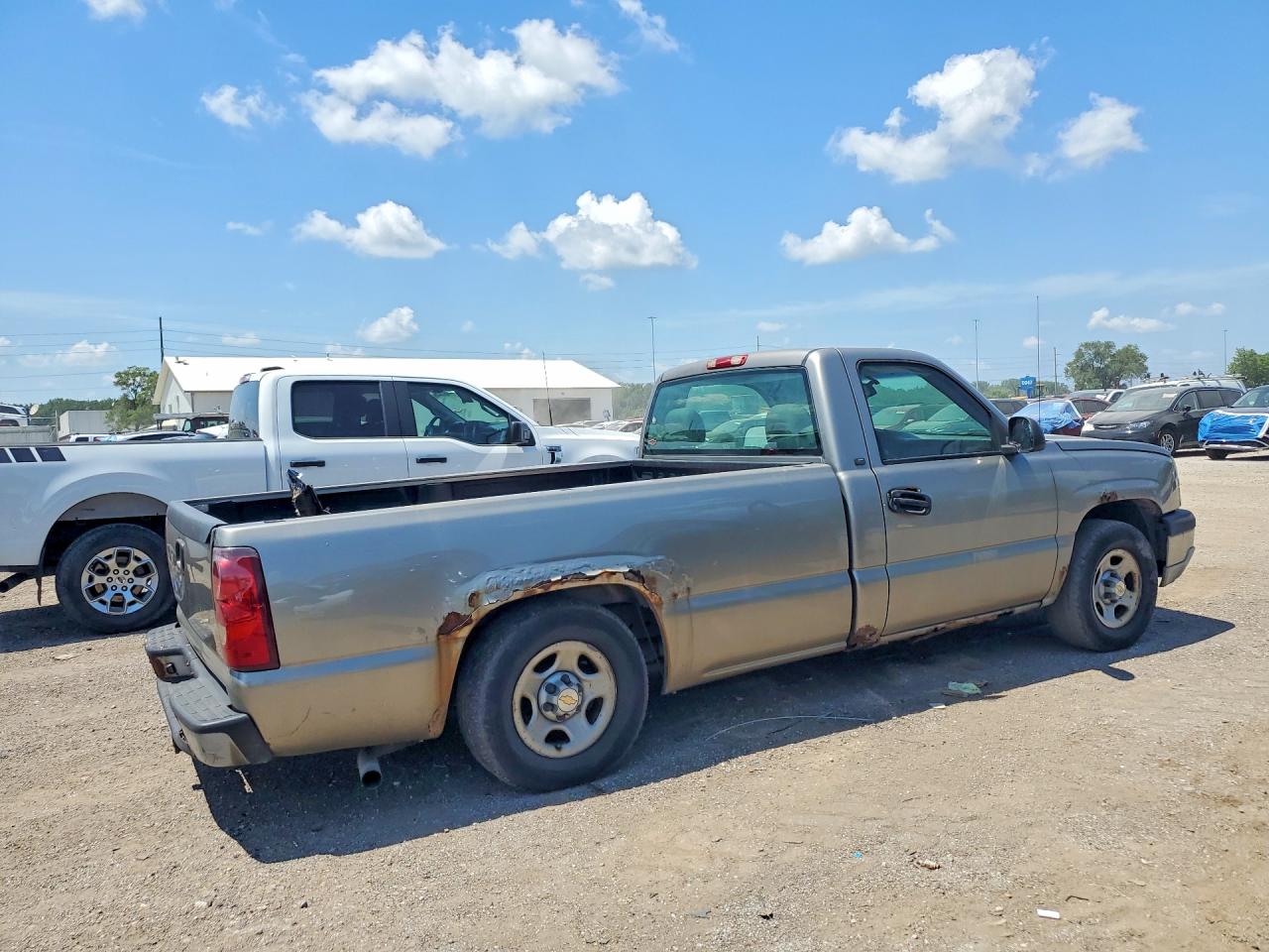2003 Chevrolet Silverado C1500 Tan vin: 1GCEC14V33Z247277