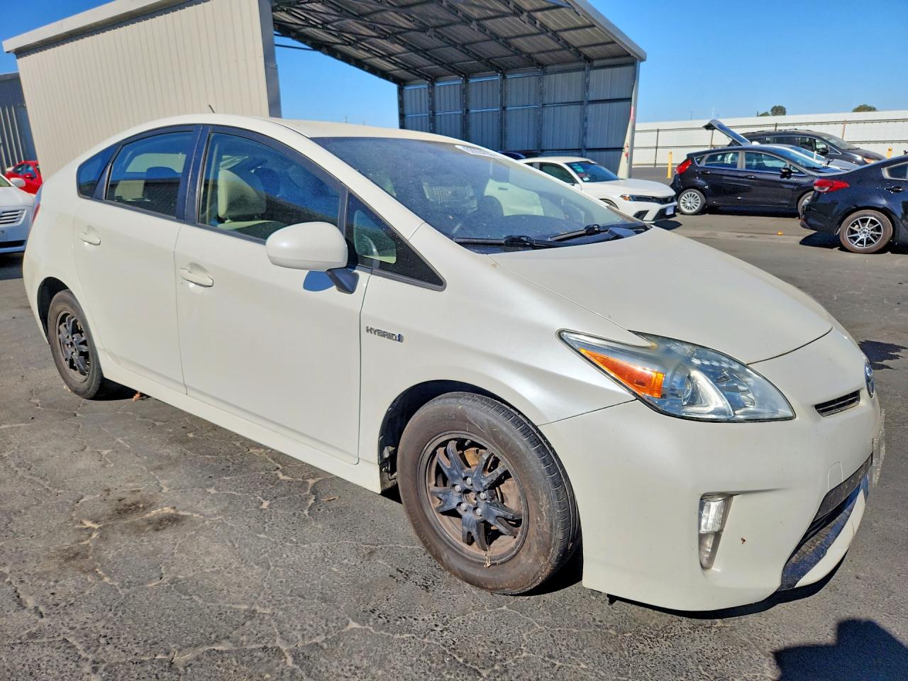 2015 Toyota Prius Two White vin: JTDKN3DU8F0473517