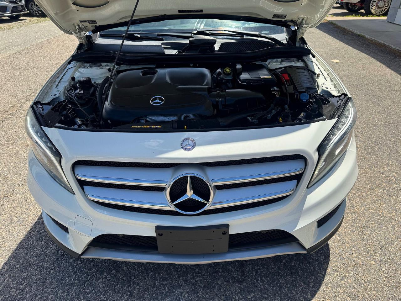 2015 Mercedes-benz Gla 250 4matic White vin: WDCTG4GB0FJ080307