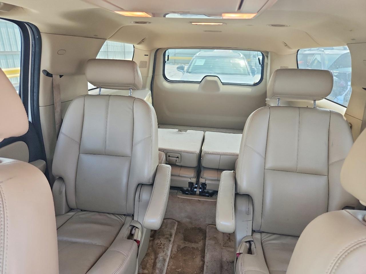2008 Chevrolet Suburban C1500 Ls Cream vin: 1GNFC16098R187784