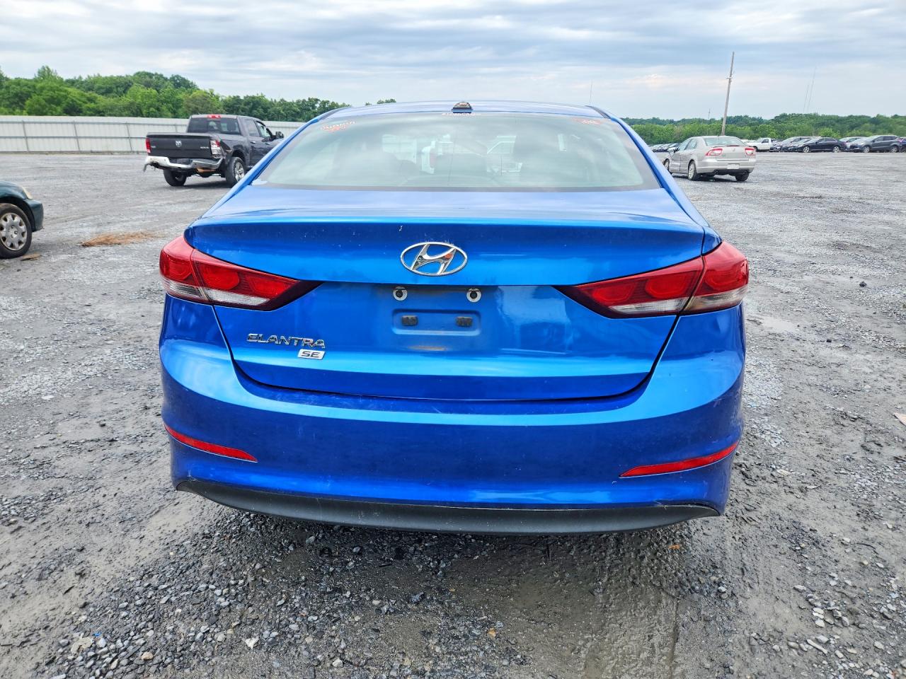 2017 Hyundai Elantra Se Blue vin: 5NPD74LF6HH111316