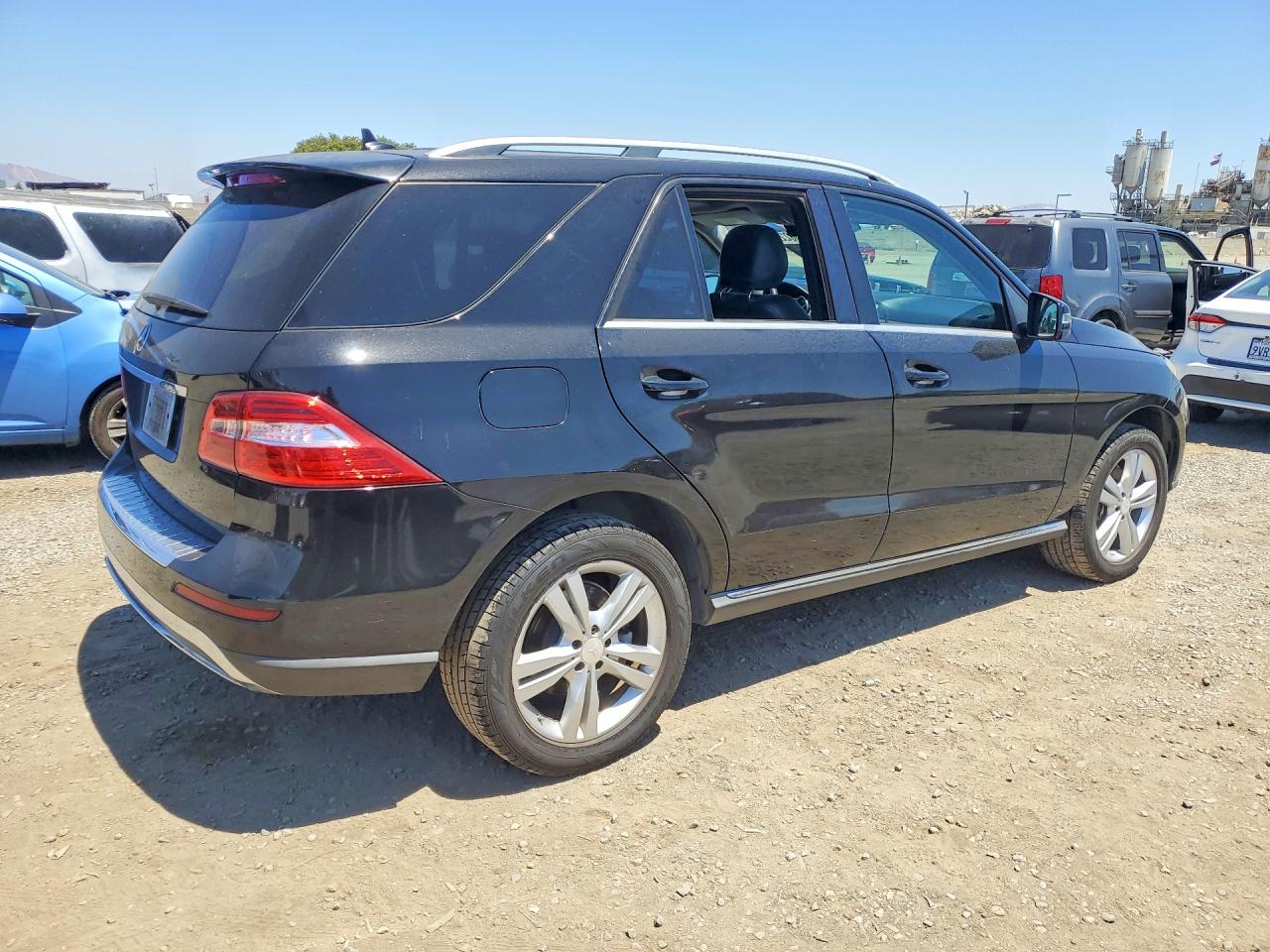 2013 Mercedes-benz Ml 350 Black vin: 4JGDA5JB4DA102909