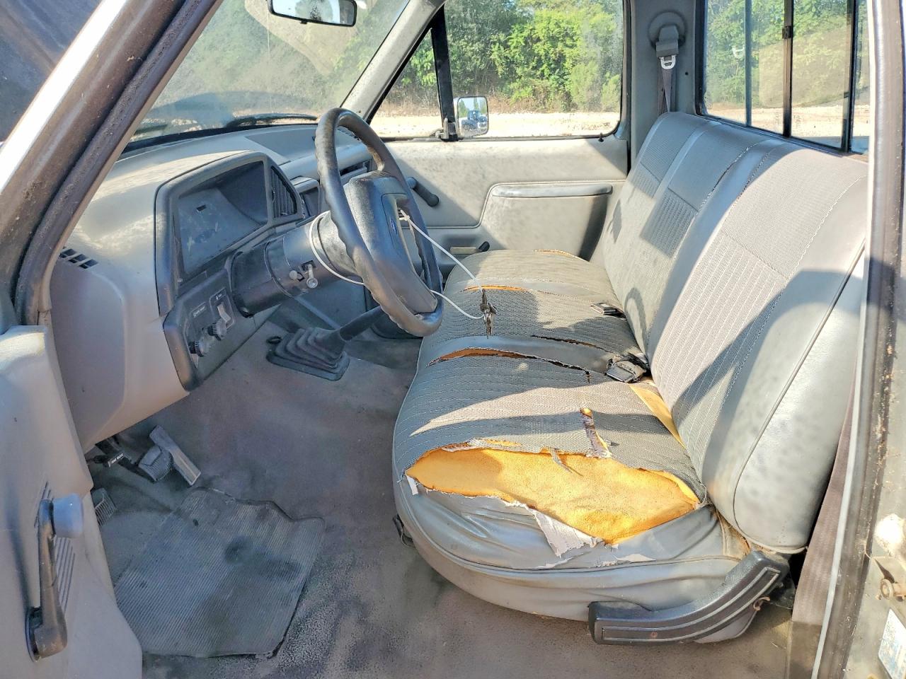 1988 Ford F150 Gray vin: 1FTDF15Y2JNB04868