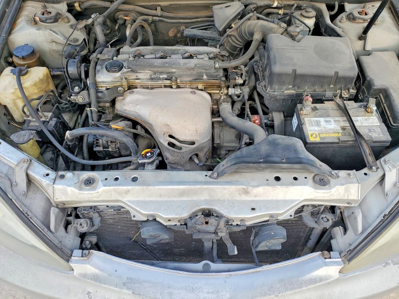 2004 Toyota Camry Le Silver vin: 4T1BE32K54U836715