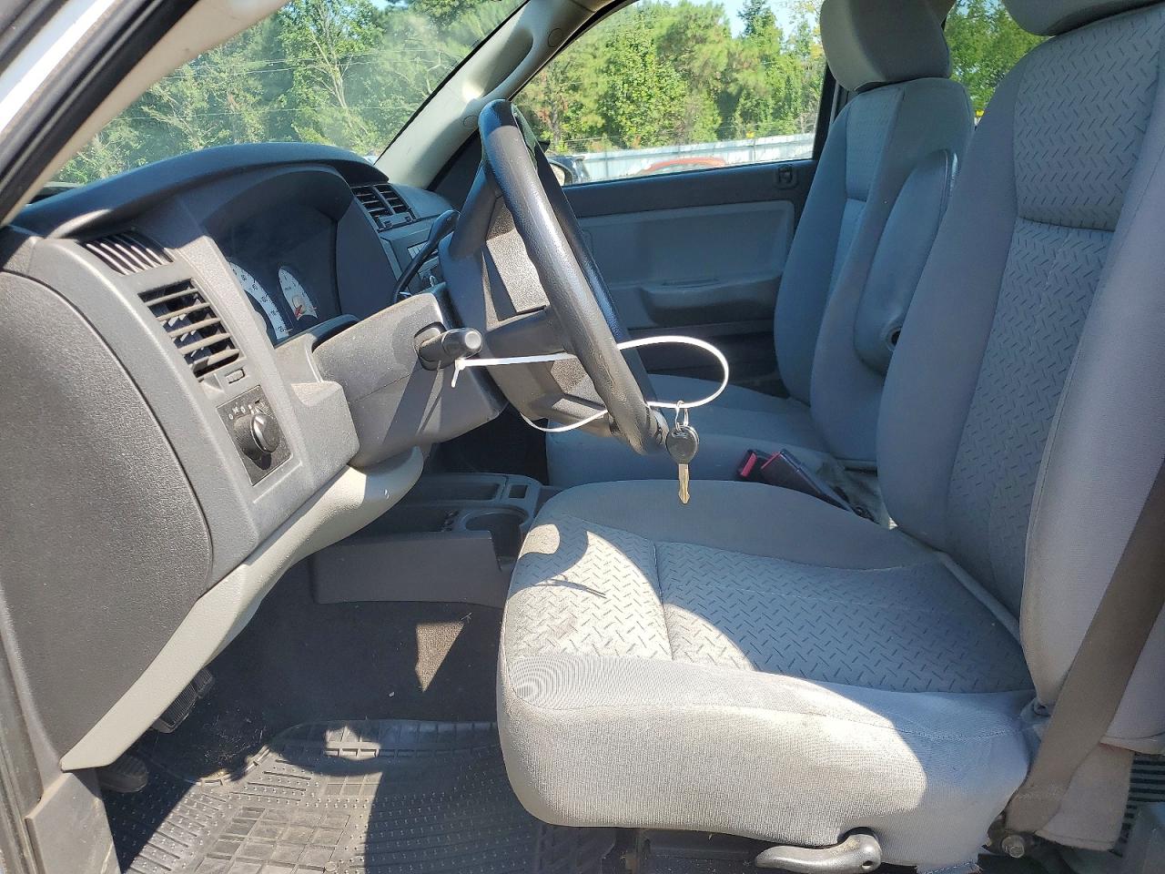 2008 Dodge Dakota St White vin: 1D7HE22K68S538643