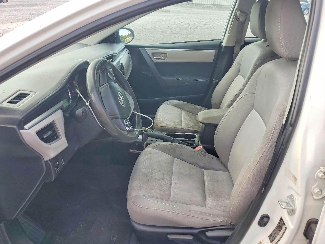 2015 Toyota Corolla Le Белый vin: 5YFBURHE8FP199511