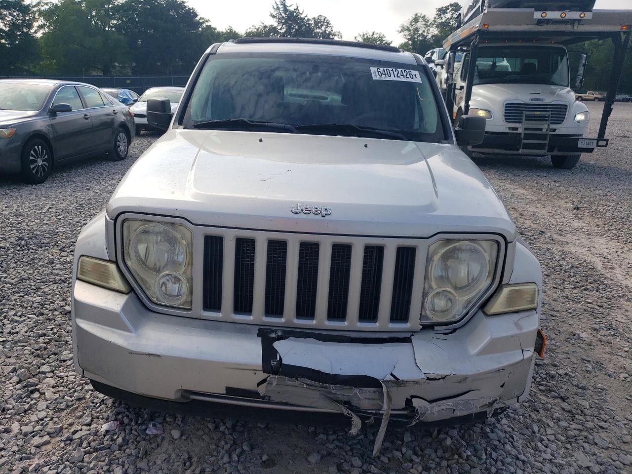 2009 Jeep Liberty Sport Серебряный vin: 1J8GN28K09W505718
