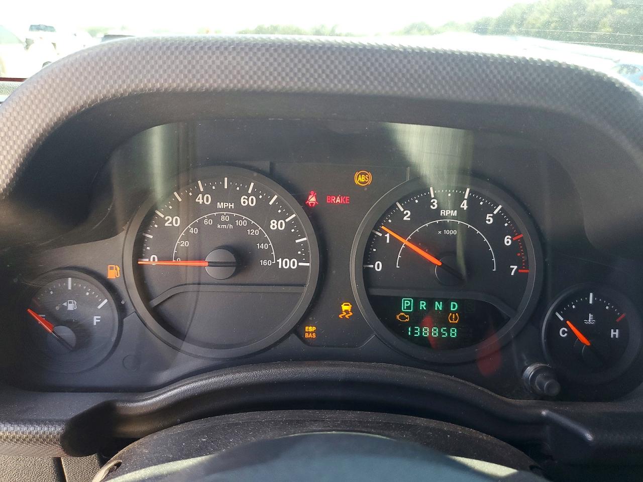 2009 Jeep Wrangler Unlimited X Red vin: 1J4GA39149L767302