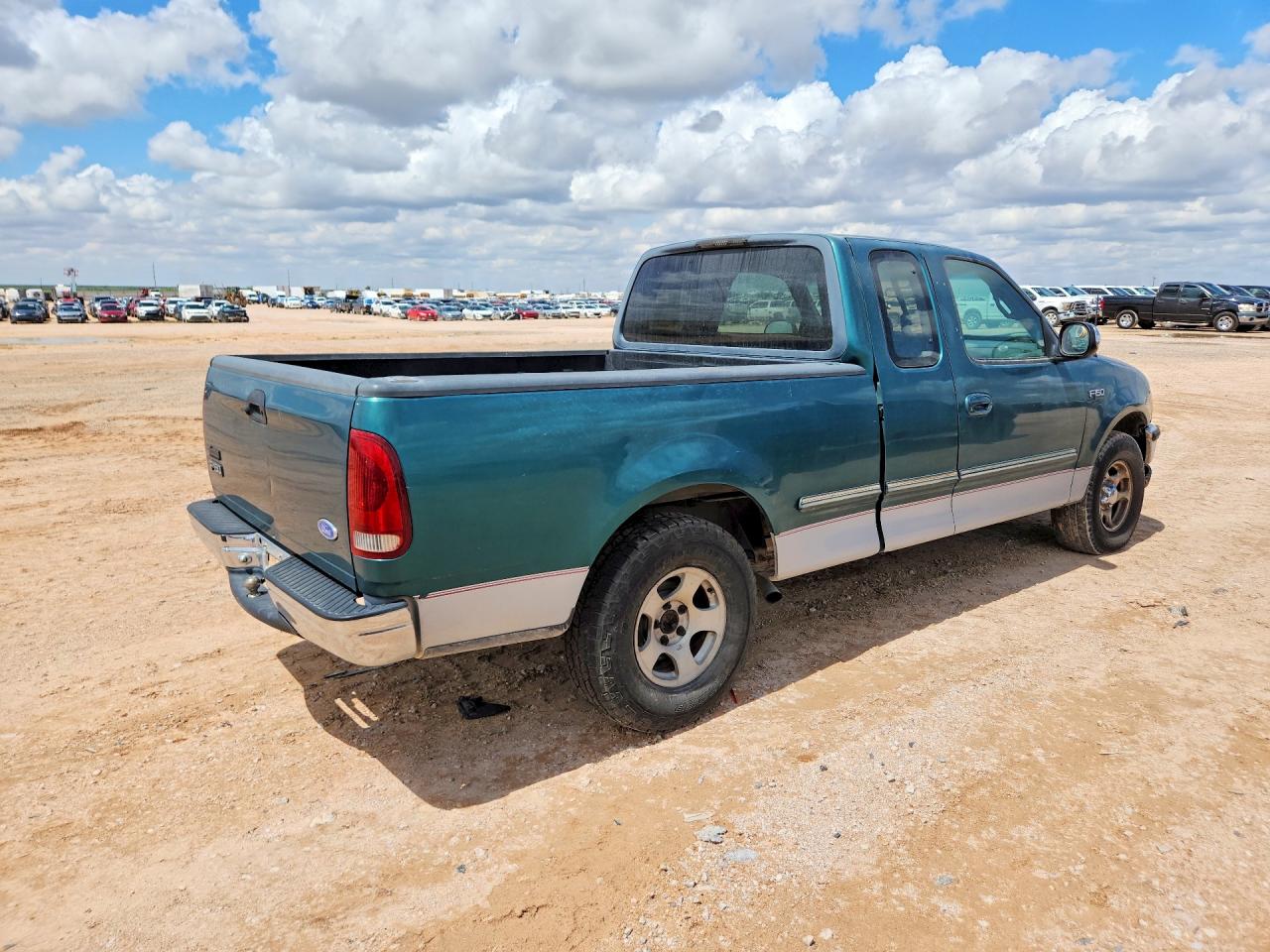 1997 Ford F150 Зеленый vin: 1FTDX1721VNB66435