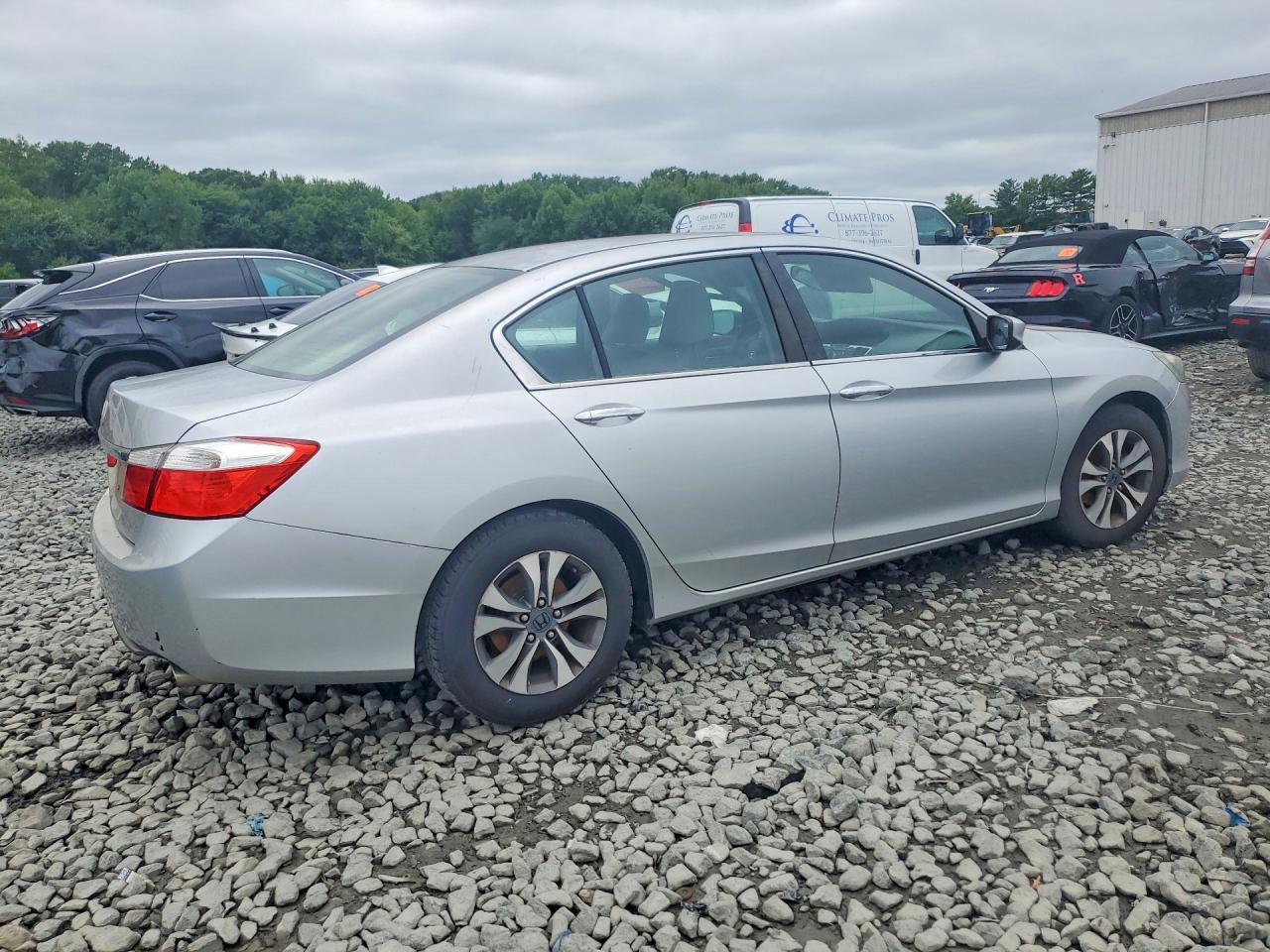 2013 Honda Accord Lx Silver vin: 1HGCR2F36DA075898