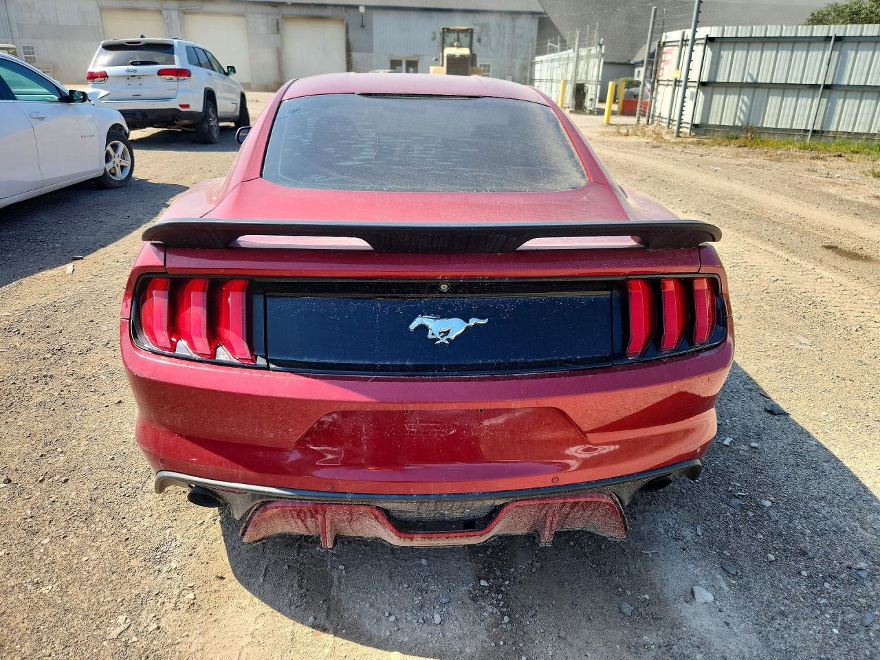2015 Ford Mustang Red vin: 1FA6P8THXF5318618