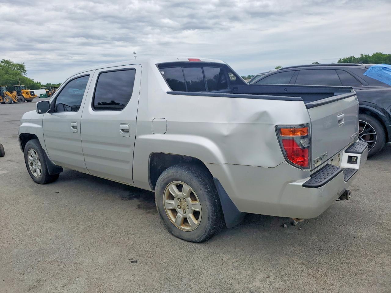 2006 Honda Ridgeline Rtl Silver vin: 2HJYK16506H533147