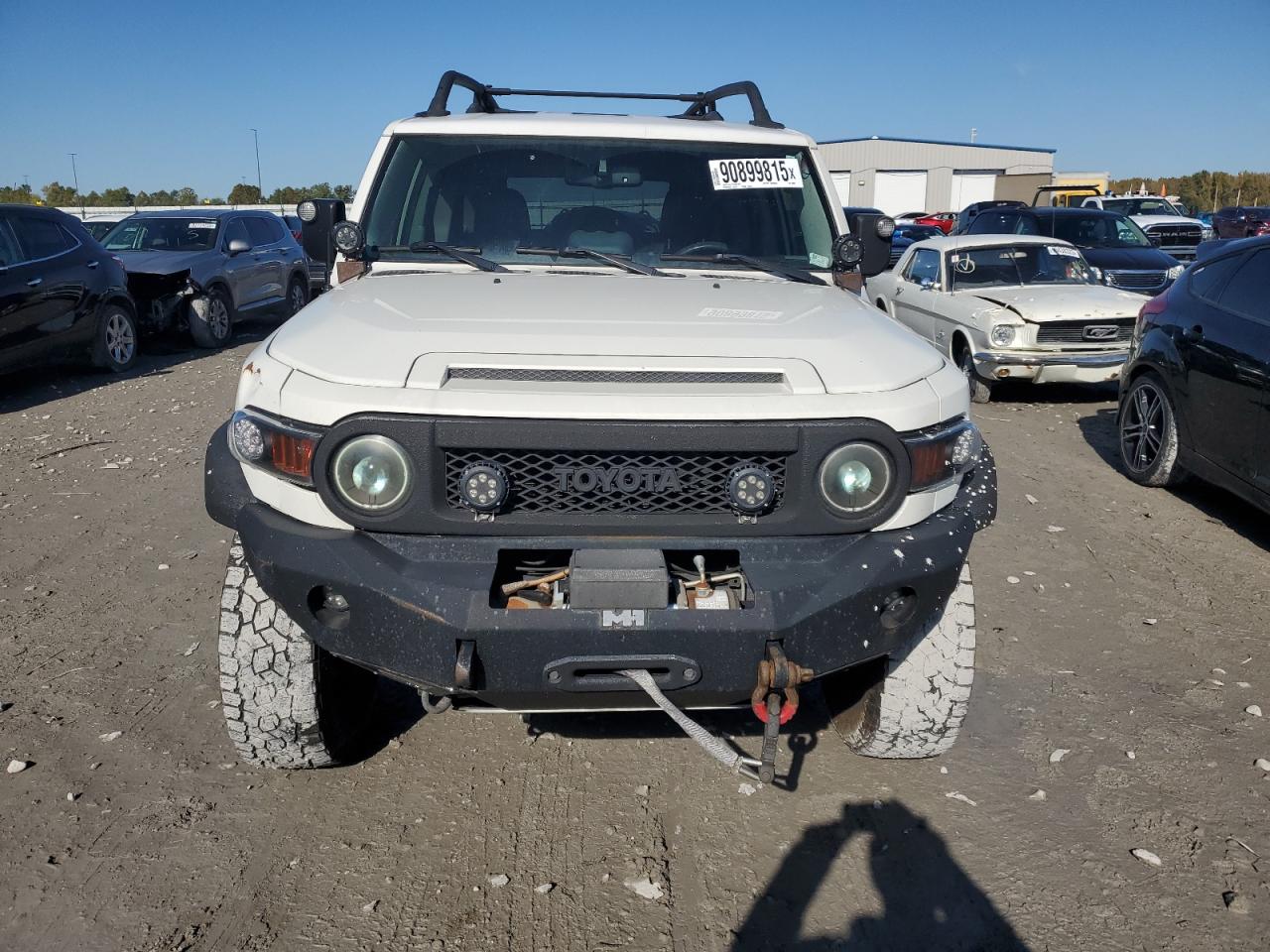 2013 Toyota Fj Cruiser White vin: JTEBU4BF6DK169998