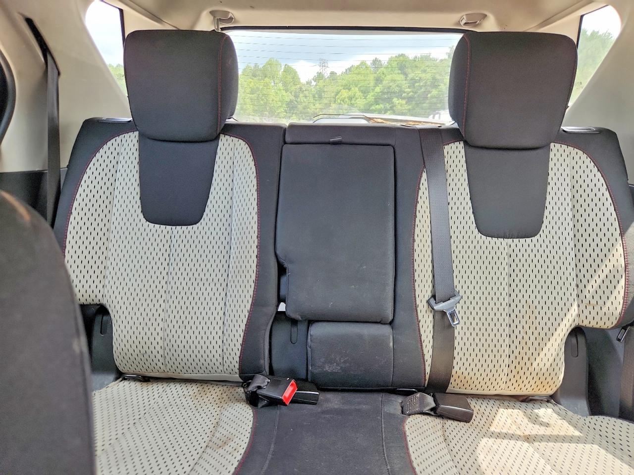 2011 Chevrolet Equinox Ls Cream vin: 2GNALBEC9B1265878