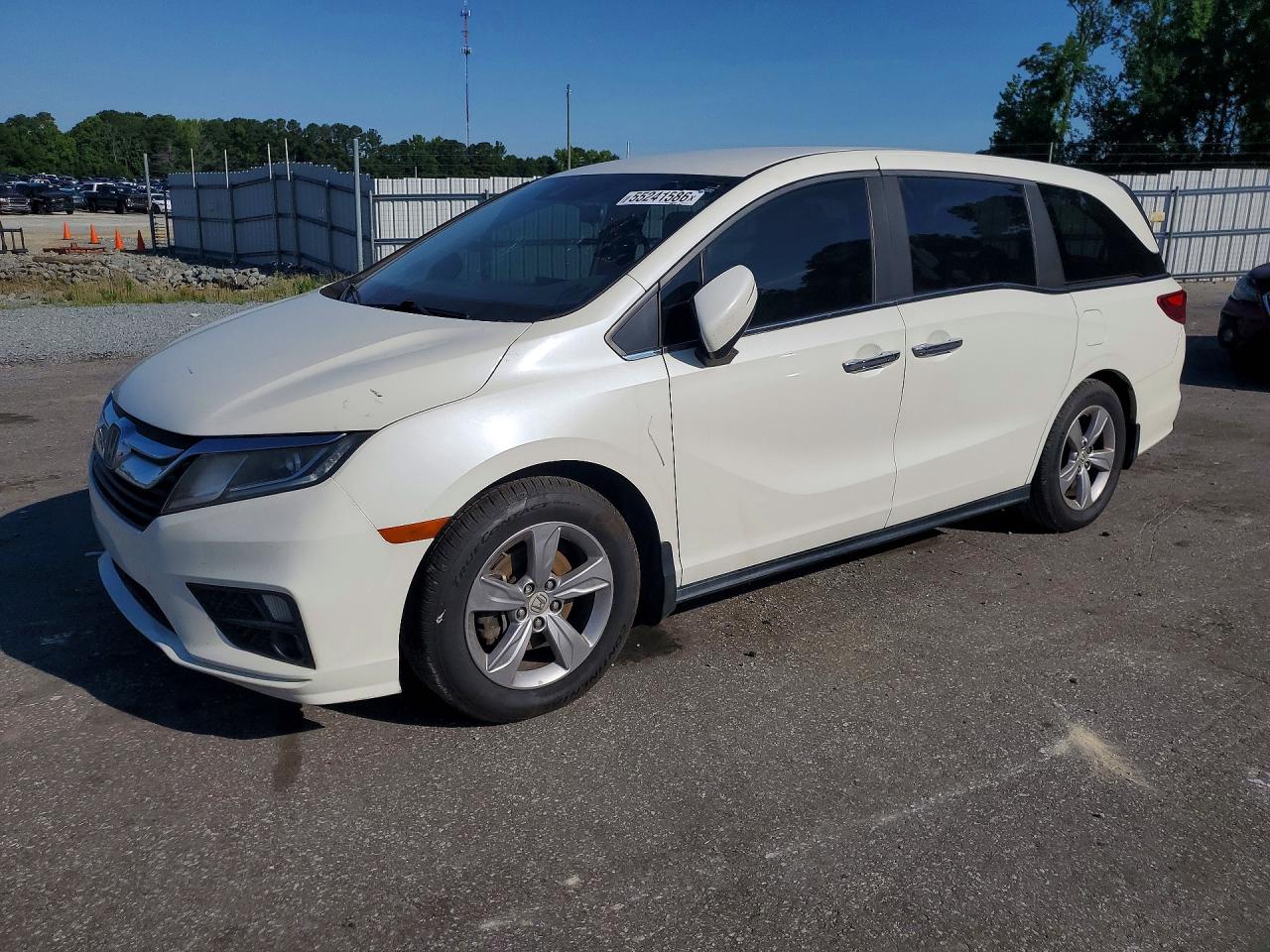 2018 Honda Odyssey Ex White vin: 5FNRL6H54JB065731