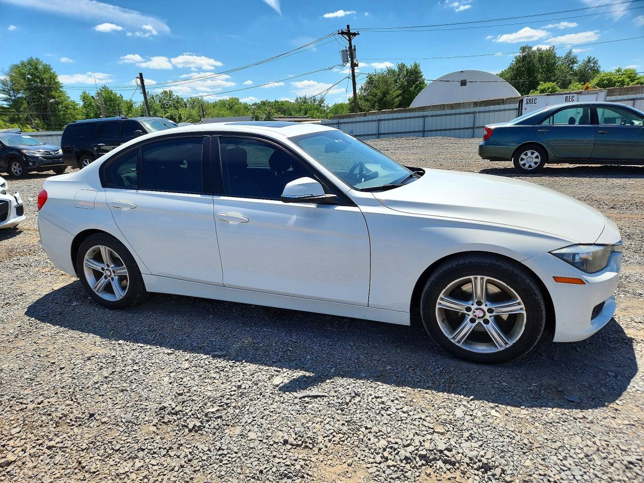 2014 Bmw 328 Xi Sulev White vin: WBA3B5G50ENS07727