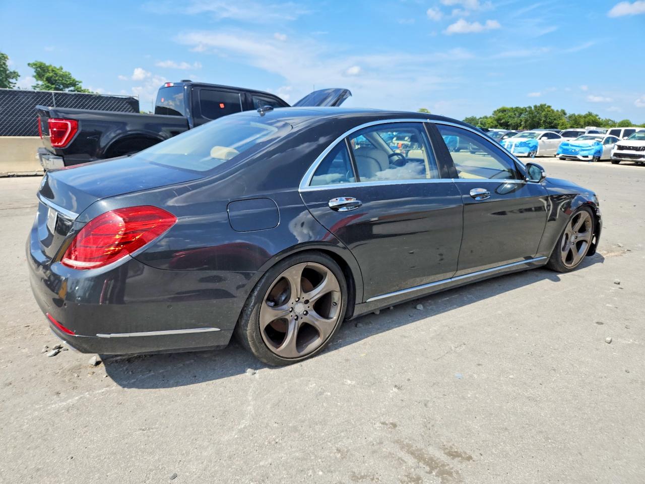 2015 Mercedes-benz S 550 Black vin: WDDUG8CB0FA136887