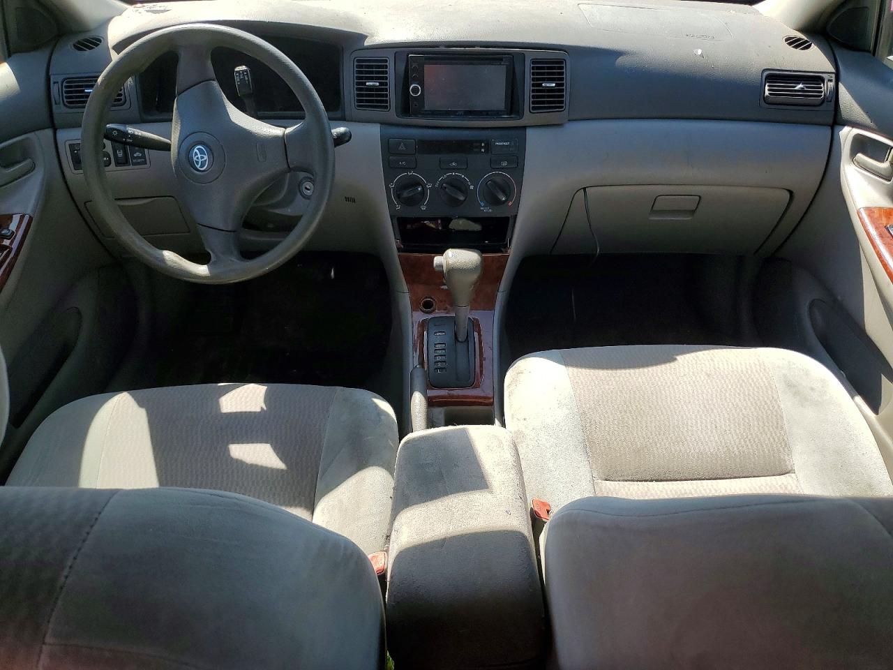 2008 Toyota Corolla Le Red vin: 1NXBR32E48Z967090