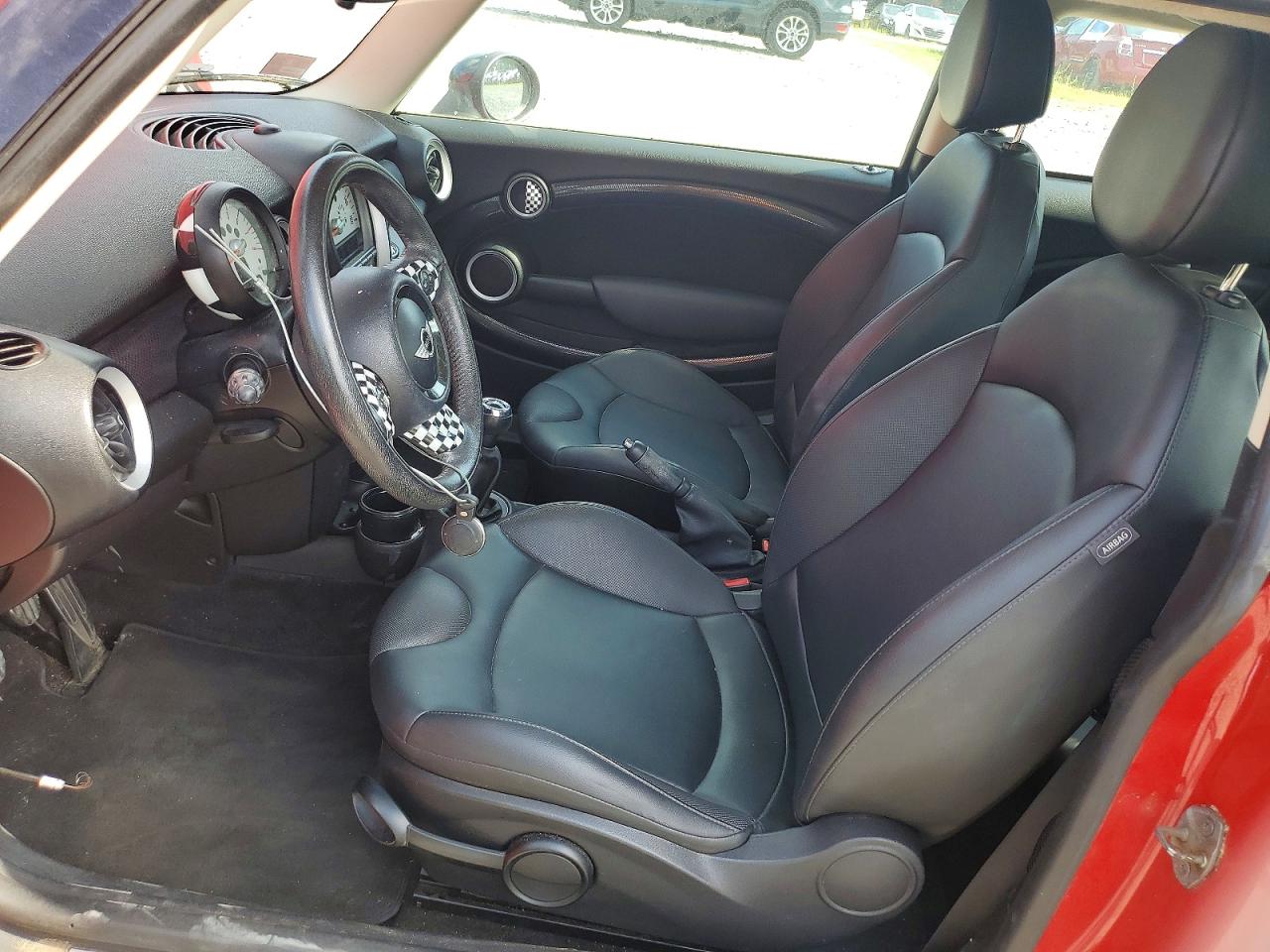 2013 Mini Cooper S Red vin: WMWSV3C59DT475537
