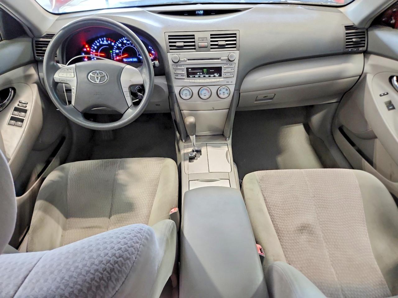 2010 Toyota Camry Le Maroon vin: 4T4BF3EK1AR042305