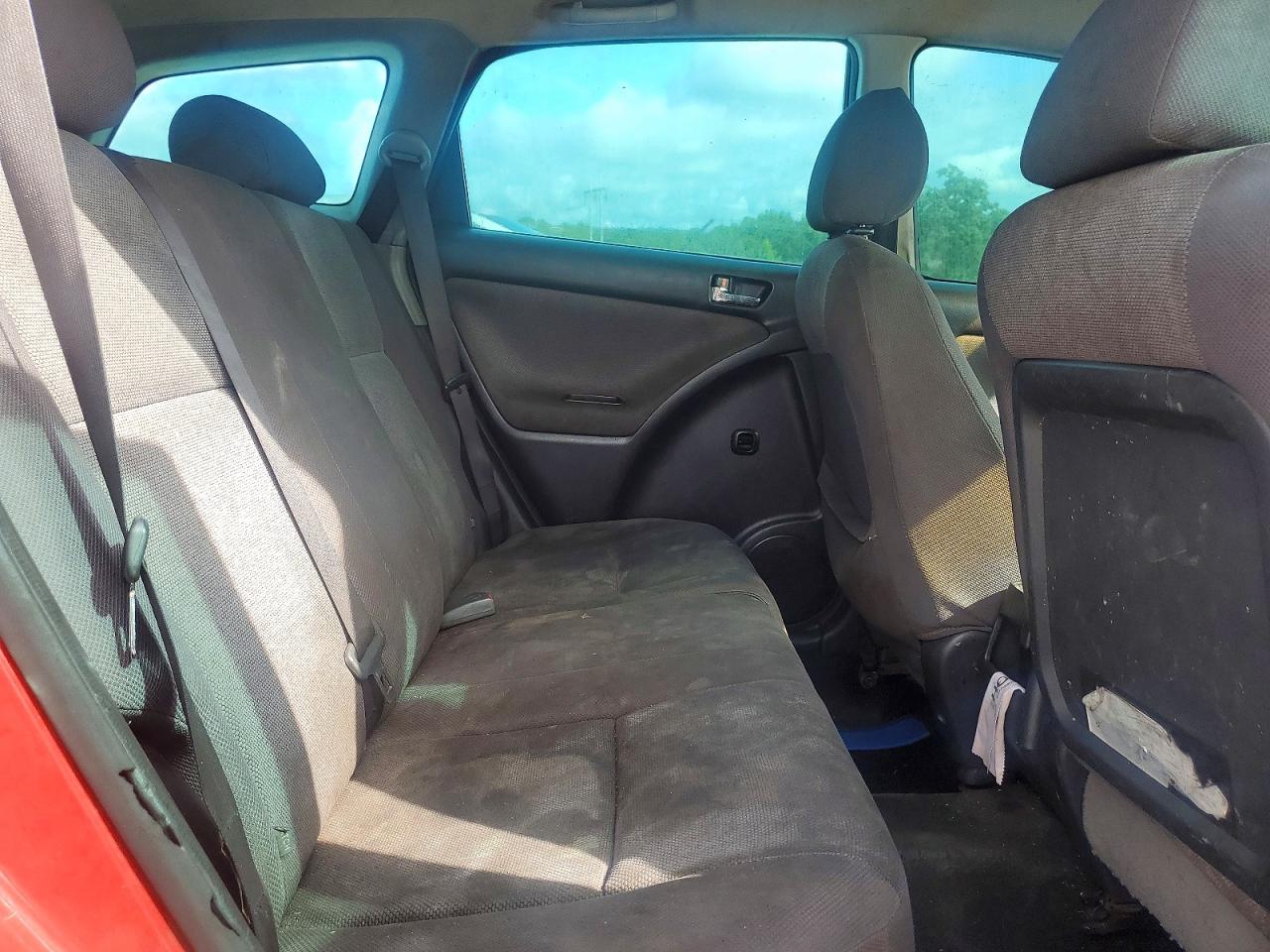 2004 Toyota Corolla Matrix Xr Red vin: 2T1KR32E44C247851