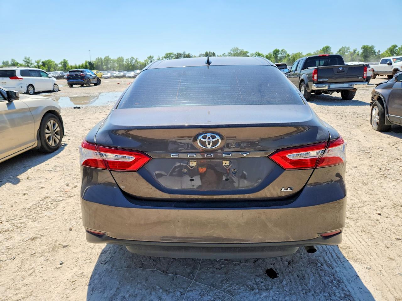 2020 Toyota Camry Le Коричневый vin: 4T1L11AK3LU301001