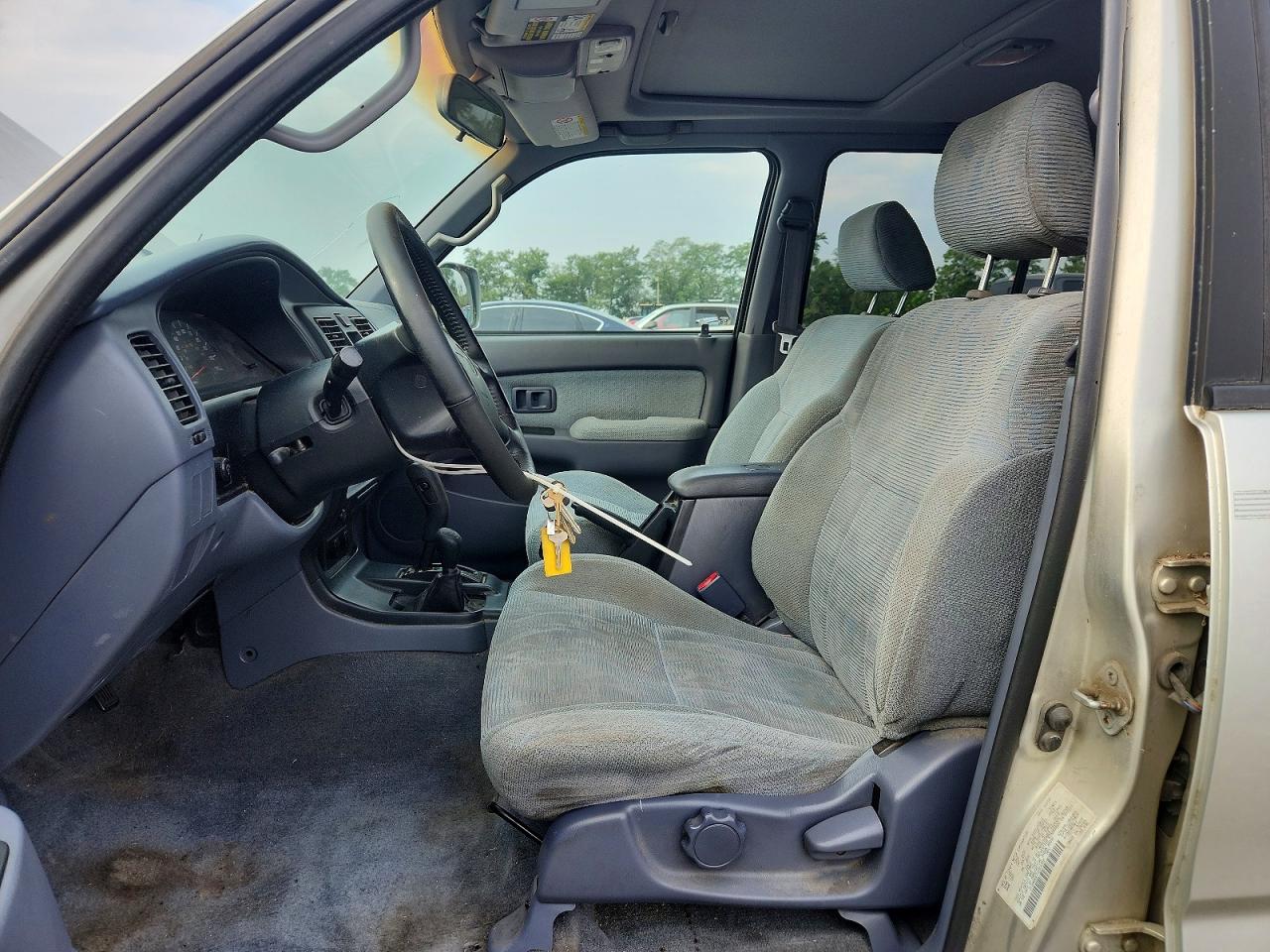 2000 Toyota 4runner Sr5 Silver vin: JT3HN86R7Y0304399