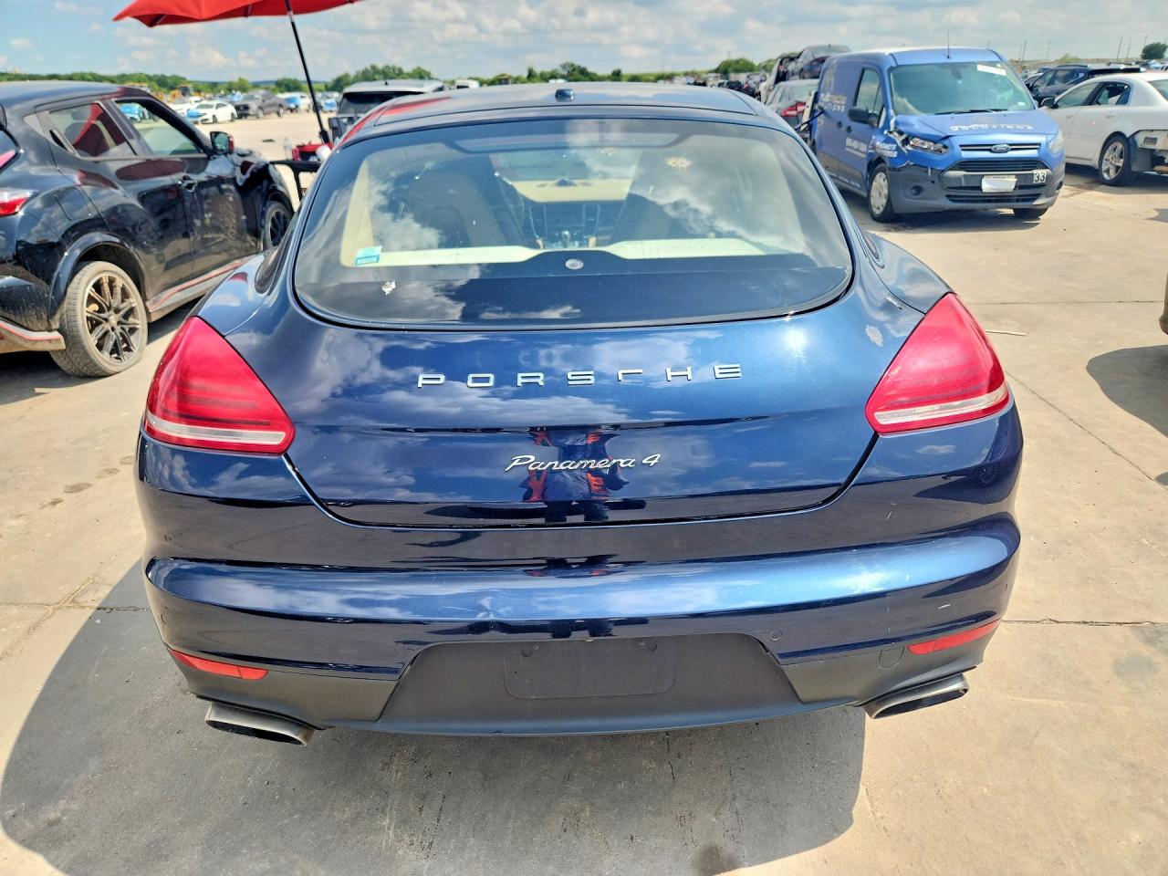 2014 Porsche Panamera 2/4 Blue vin: WP0AA2A70EL005200